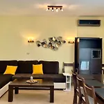 Premium Midia סאני ביץ'